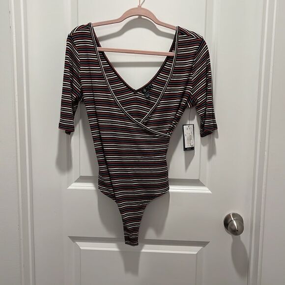 NWT Volcom Strype hype bodysuit MSRP $48 P2P 16 - Picture 2 of 5